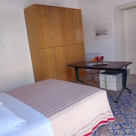 Casa Nonno Enrico In Via Oreto Palermo Luaran gambar