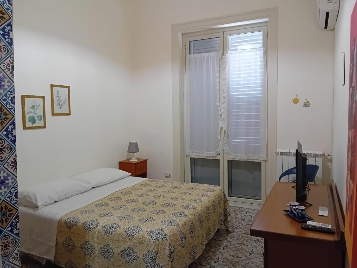 Casa Nonno Enrico In Via Oreto Palermo Luaran gambar