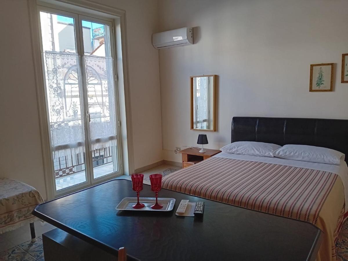 Casa Nonno Enrico In Via Oreto Palermo Luaran gambar